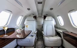 Embraer Phenom 300 N858EE