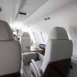 Embraer Phenom 300 N858EE