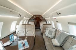 Challenger 650 N858MY