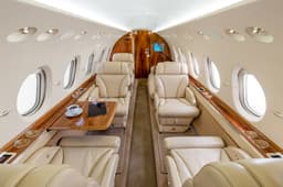 Hawker 800XP N868PZ