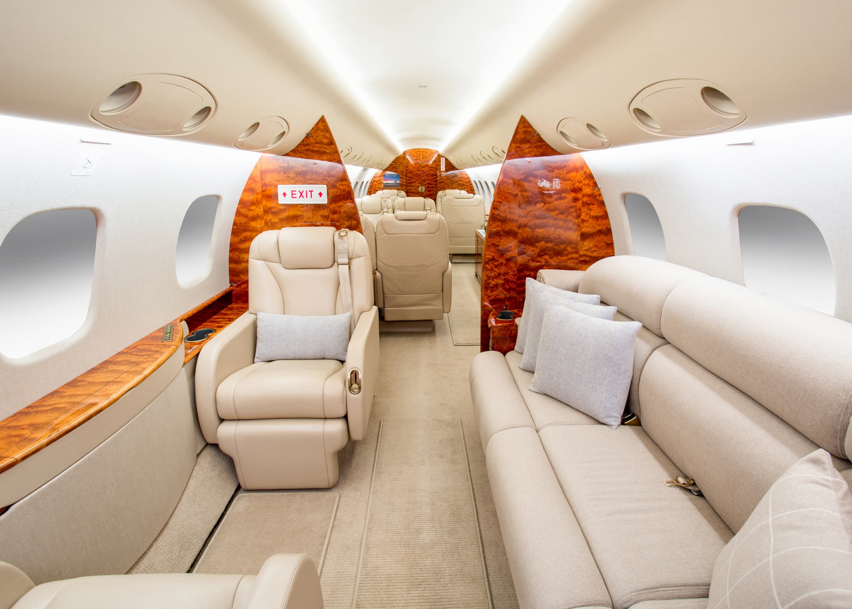 Embraer Legacy 600 N877SV