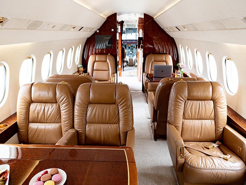 Falcon 2000EX N880VJ
