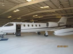 Learjet 35 N882SC