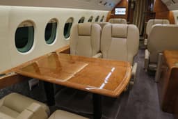 Falcon 900B N884BB