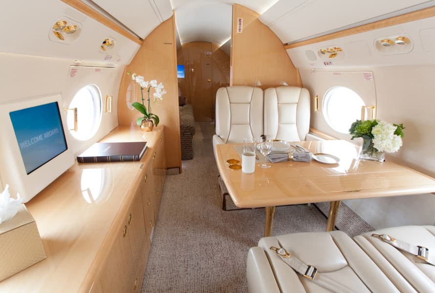 Gulfstream G550 N885AR