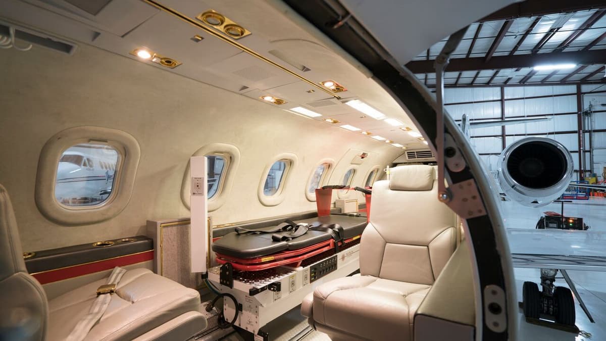 Learjet 31ER N888CP