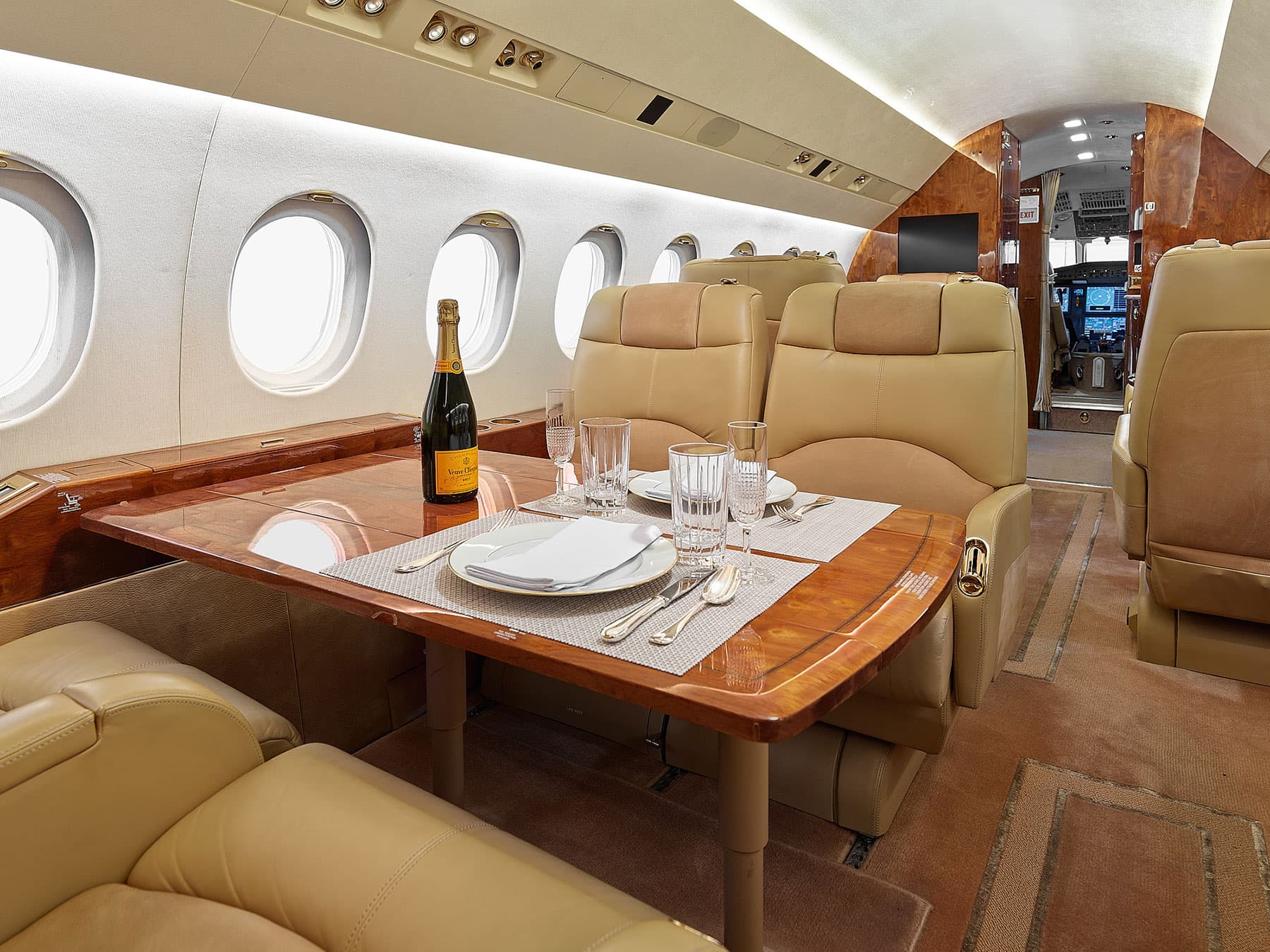Falcon 900EX N888ZA