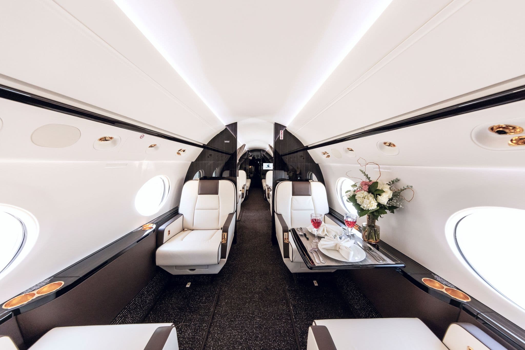 Gulfstream V N889KH