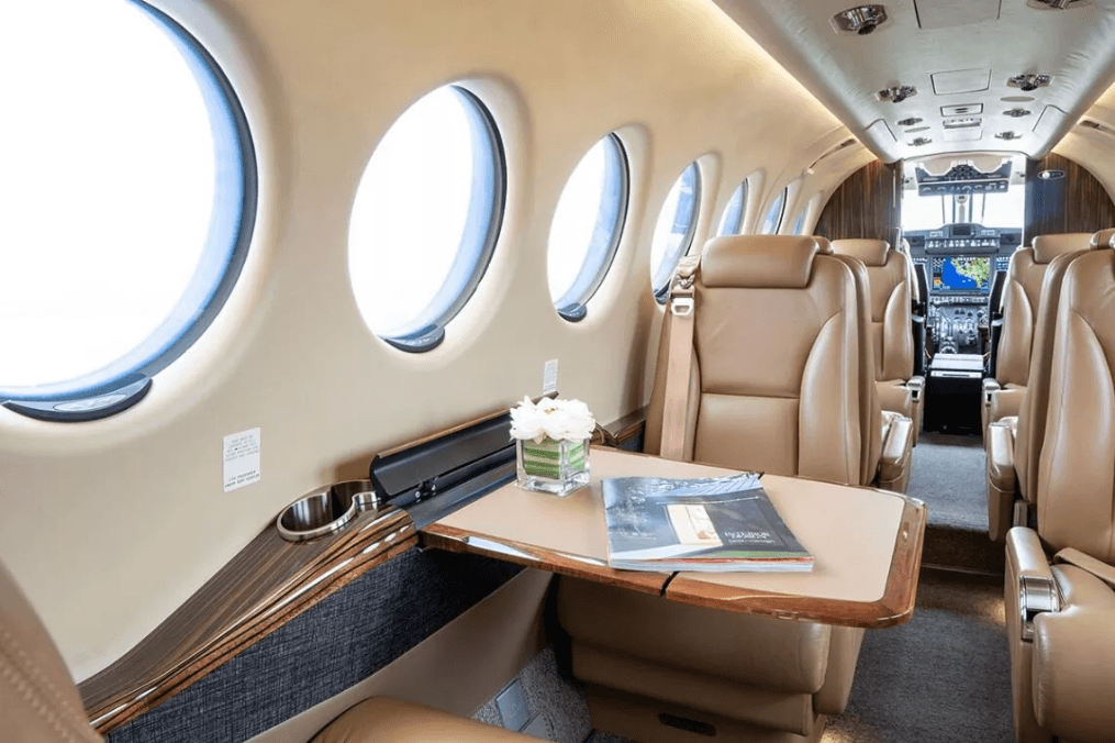 Beechcraft King Air 350iER N89MB