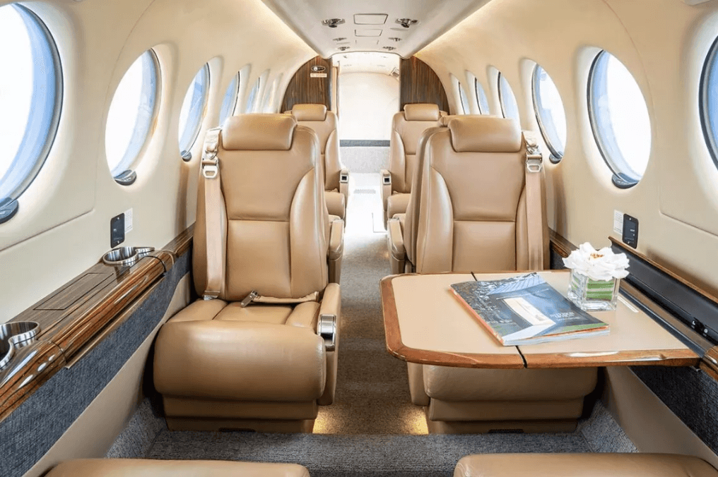 Beechcraft King Air 350iER N89MB