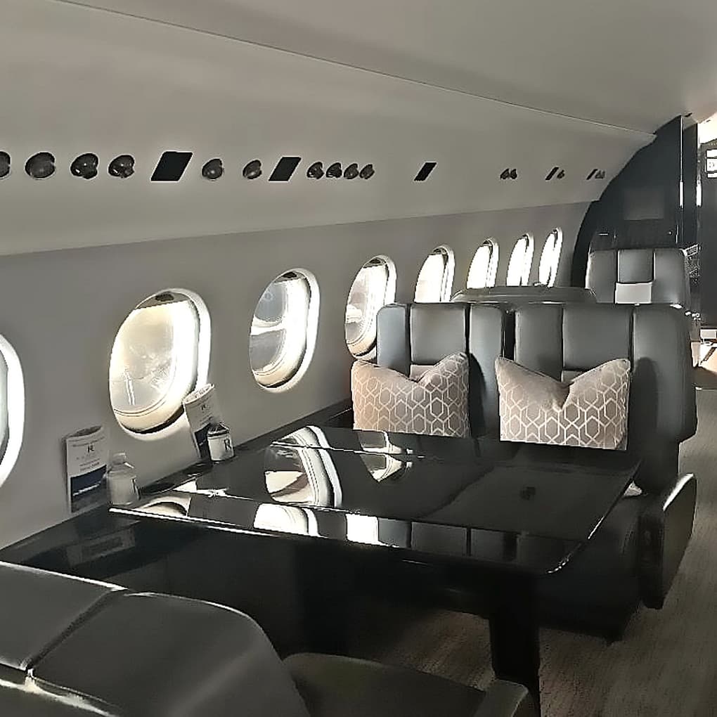 Falcon 900B N900TE