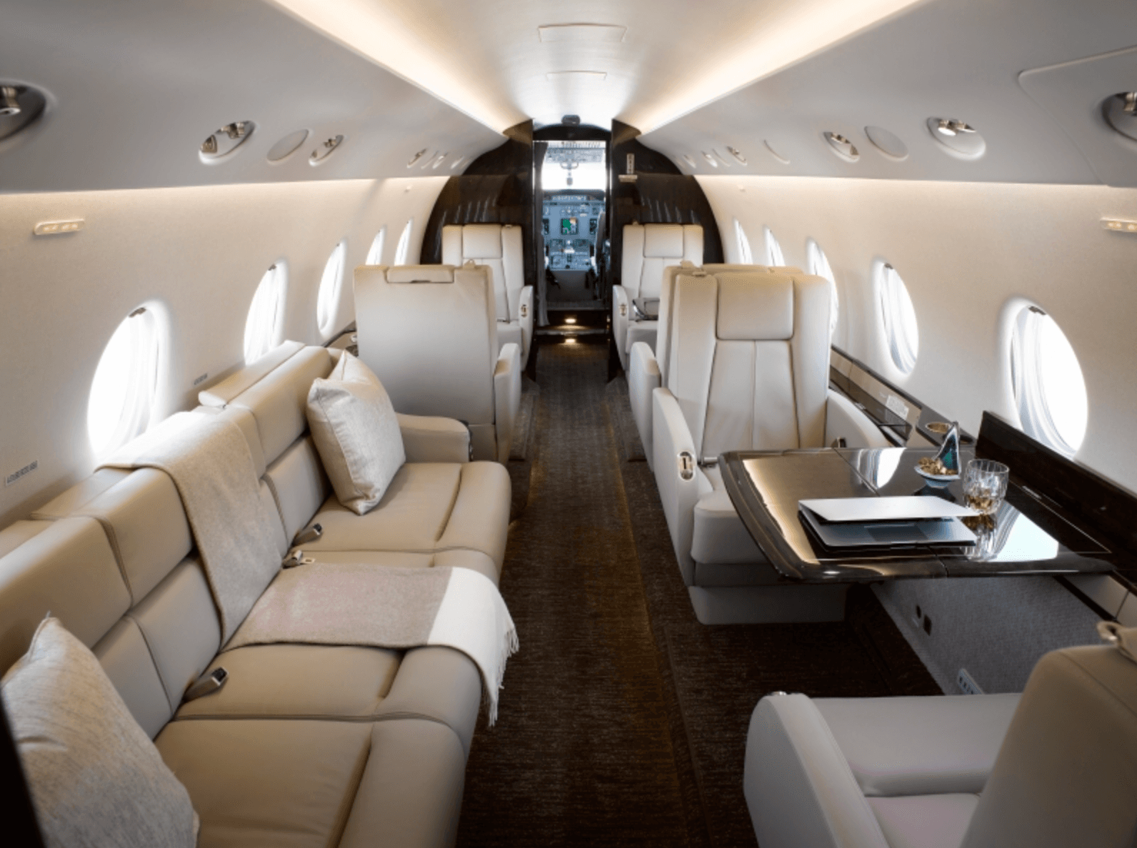 Gulfstream G200 N902MM