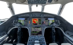 Falcon 2000LXS N905B