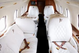 Learjet 60 N906TR
