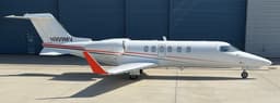 Learjet 40XR N909MV