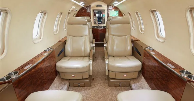 Learjet 40XR N90XR