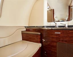 Learjet 40XR N90XR