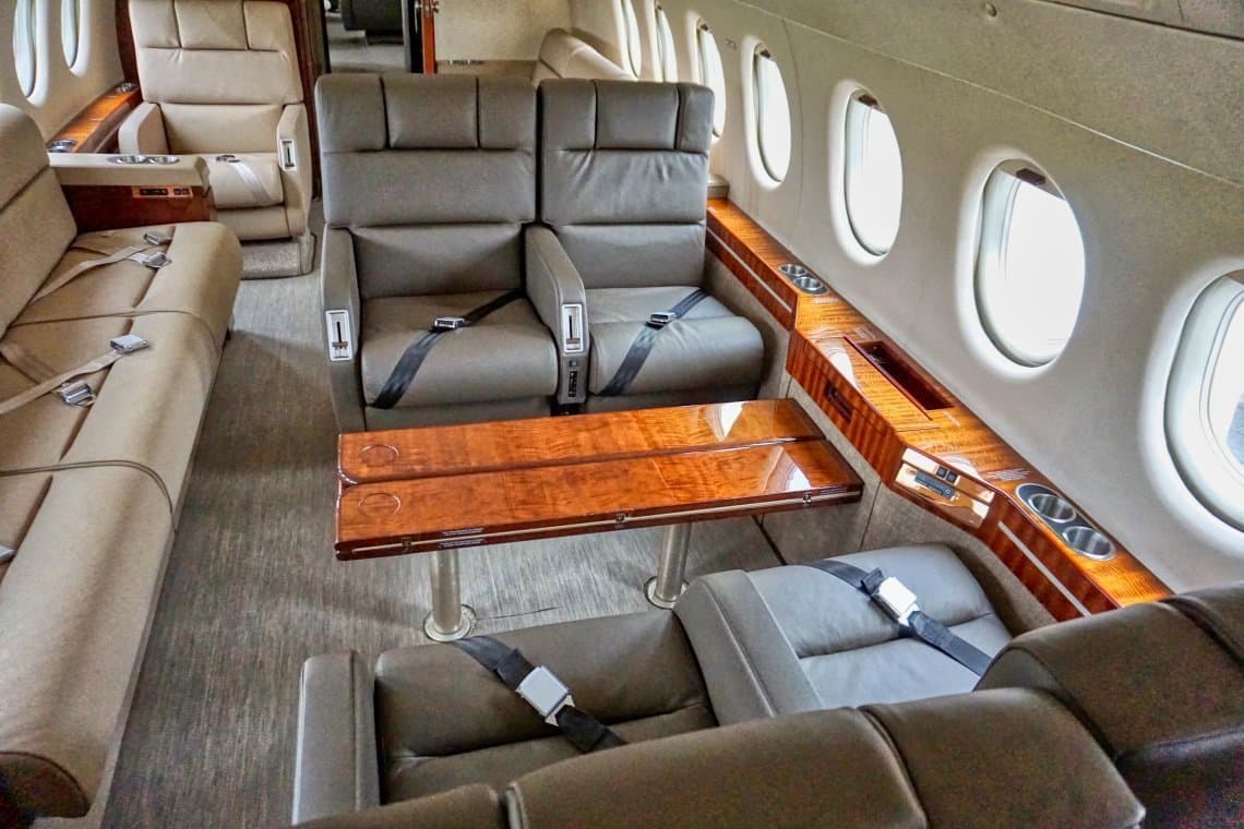 Falcon 900B N910JW