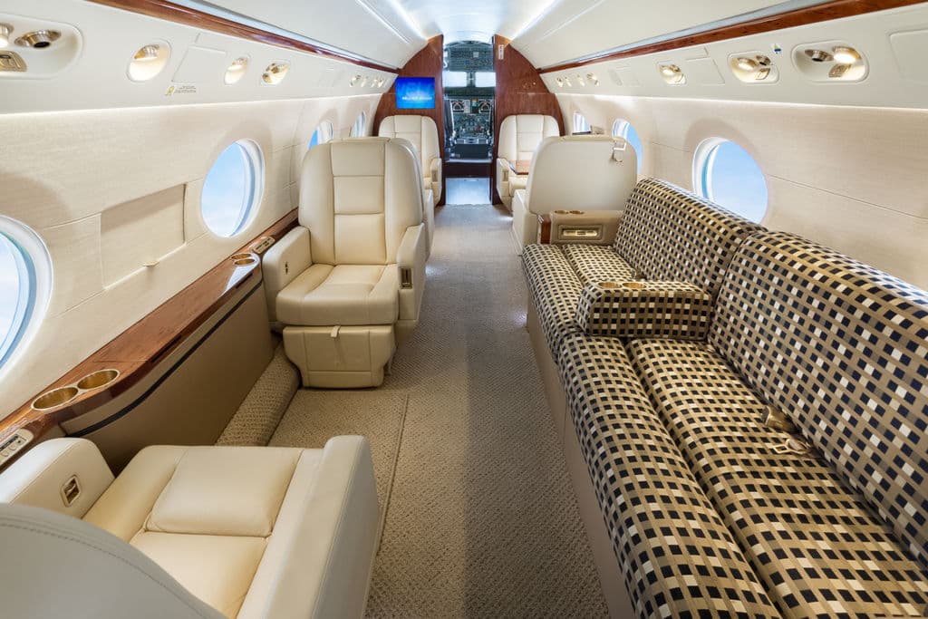 Gulfstream G450 N915TB