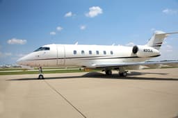 Challenger 300 N91910