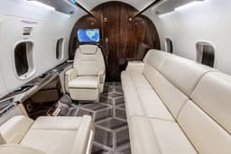 Challenger 350 N923JL