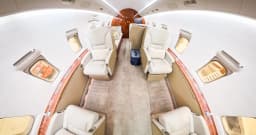 Challenger 604 N925AF