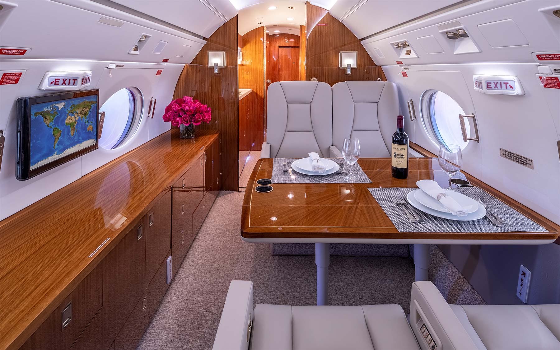 Gulfstream G550 N928NJ