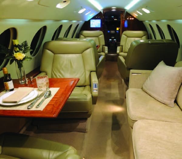 Falcon 50 N92CJ
