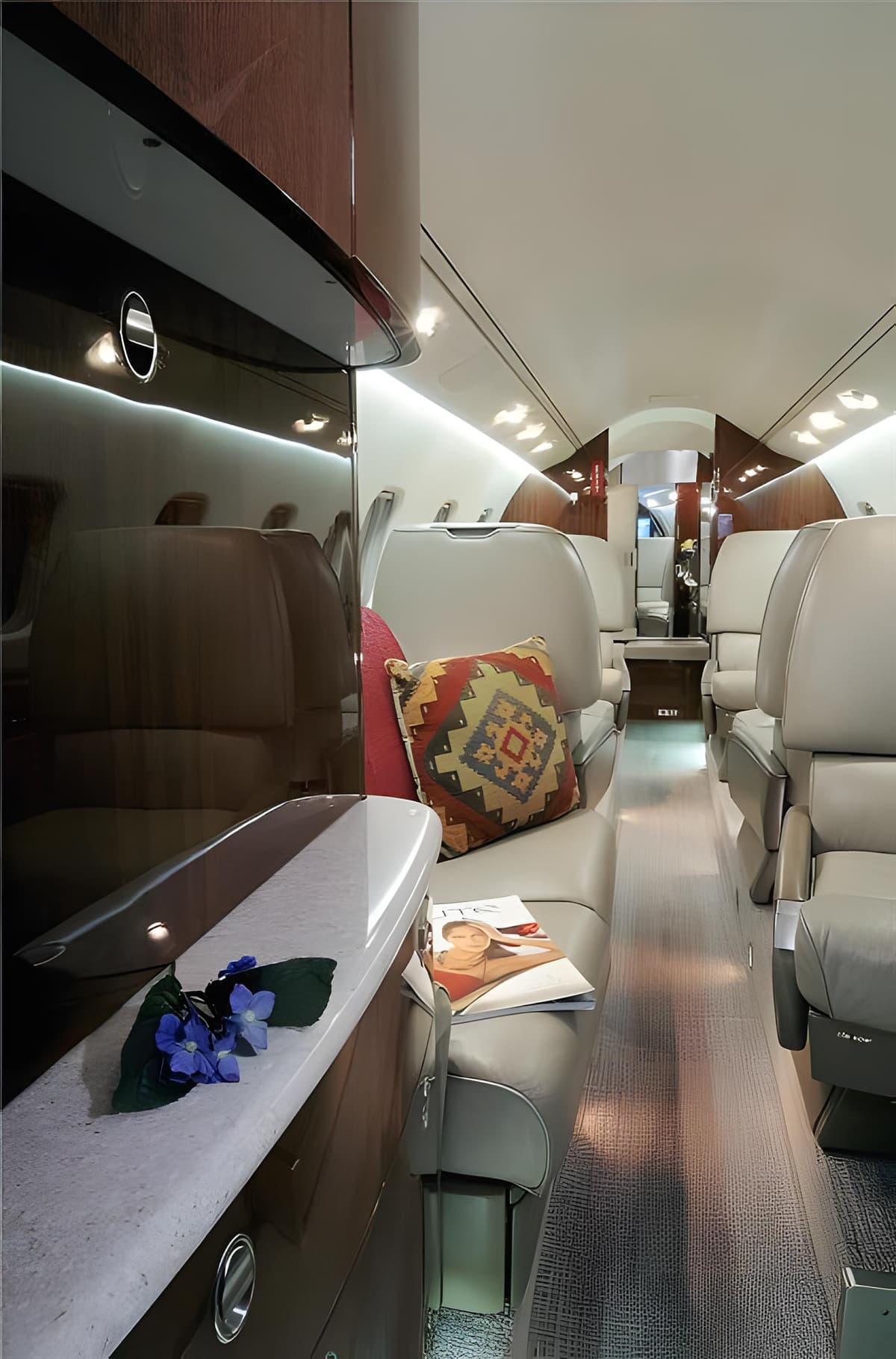 Learjet 60 N936SM