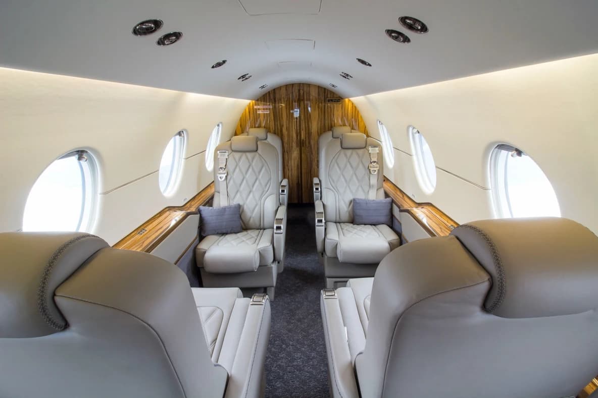 Beechjet 400A N940VA