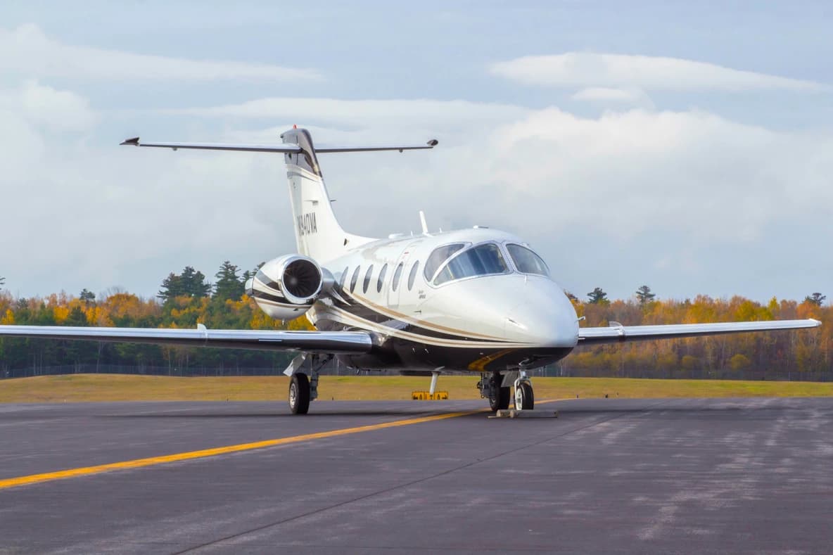 Beechjet 400A N940VA