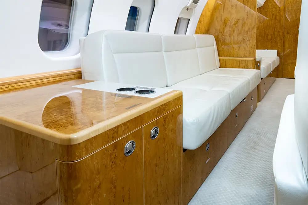 Global 6000 N944GL