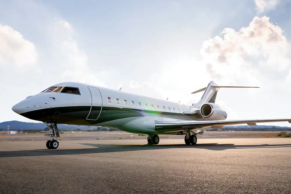 Global 6000 N944GL