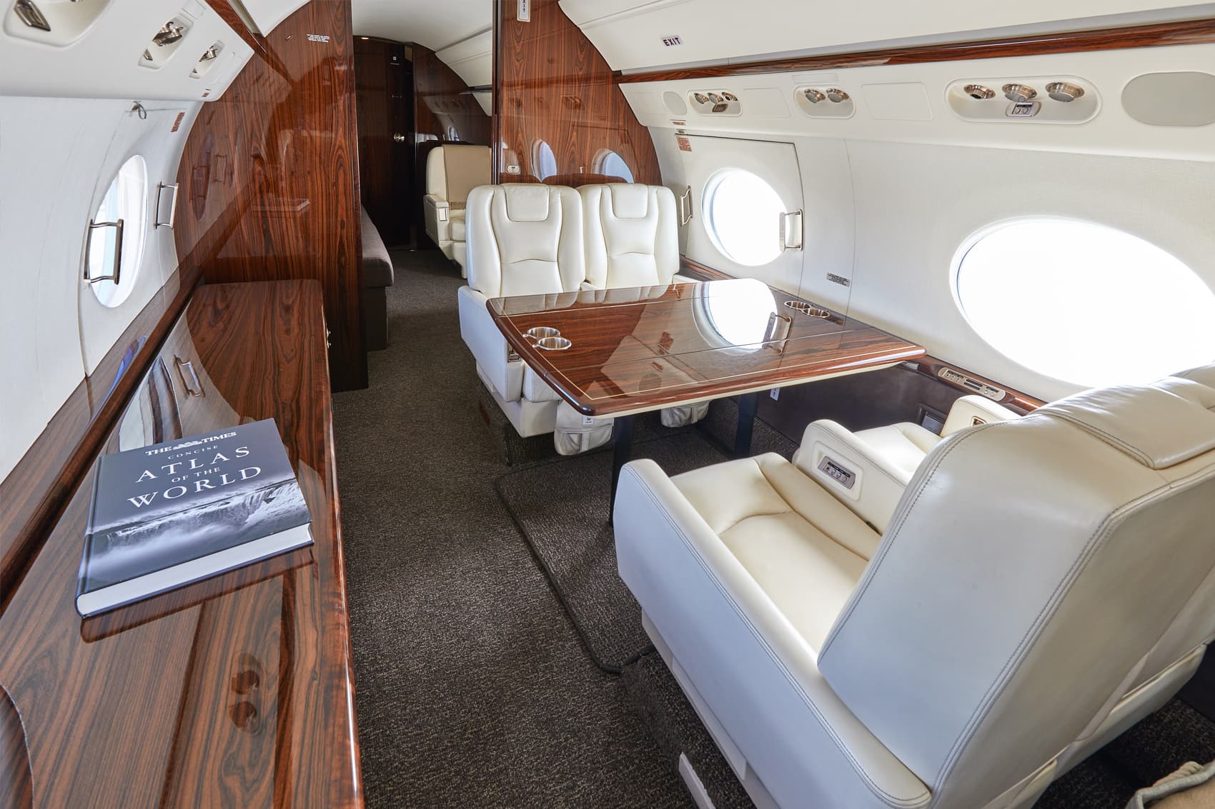 Gulfstream G550 N949FF