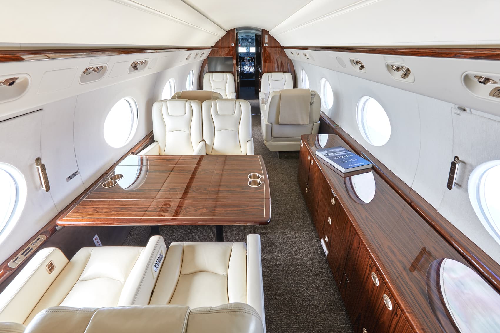 Gulfstream G550 N949FF