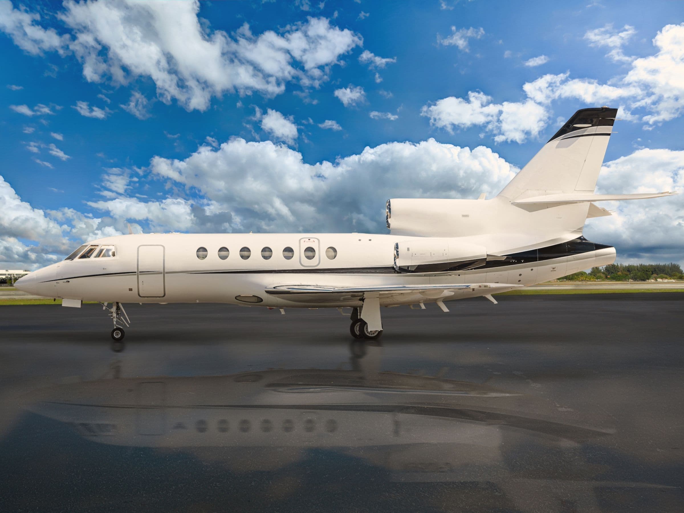 Falcon 50 N950FJ