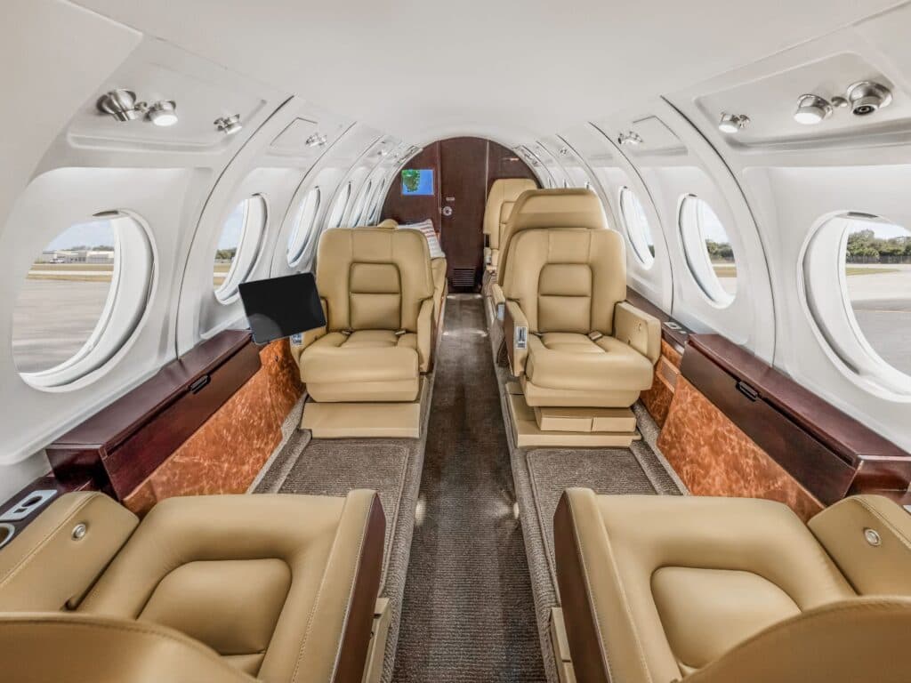 Falcon 50 N950FJ