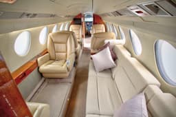 Falcon 50 N950RA