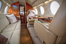 Falcon 50 N950RA