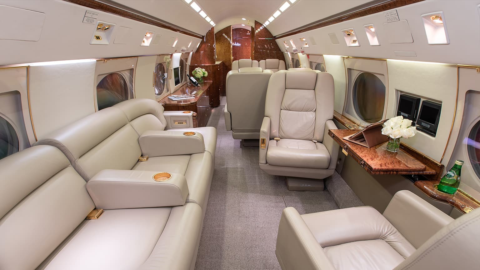 Gulfstream G400 N960JS