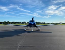 Cirrus SR22 N962MB