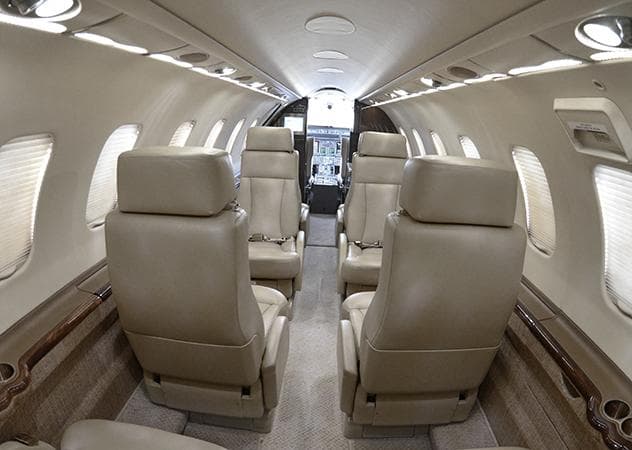 Learjet 45 N979DR