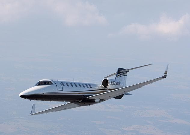 Learjet 45 N979DR