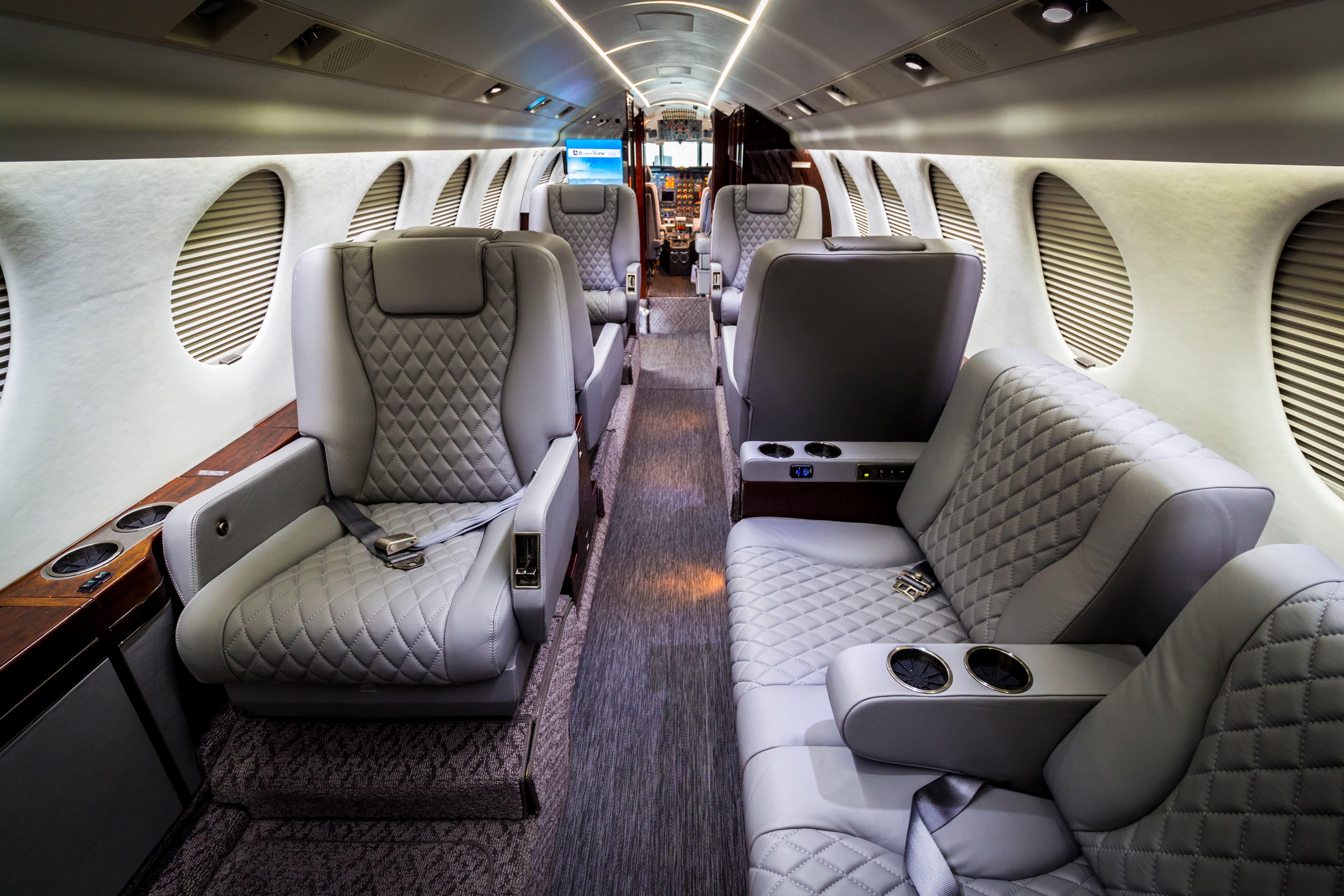 Falcon 50 N980DM