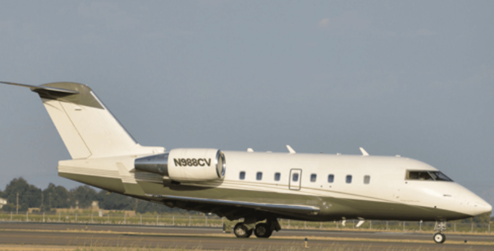 Challenger 604 N988CV
