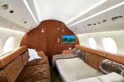Falcon 7X N988NW