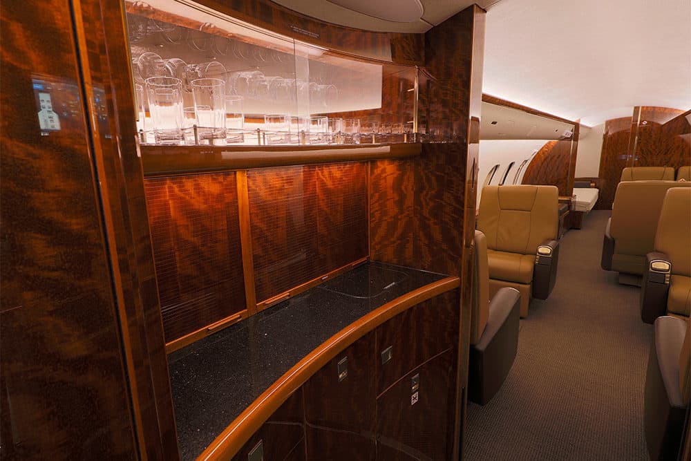 Global 5000 N989JR