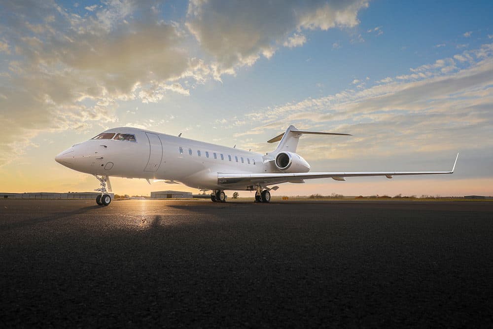 Global 5000 N989JR