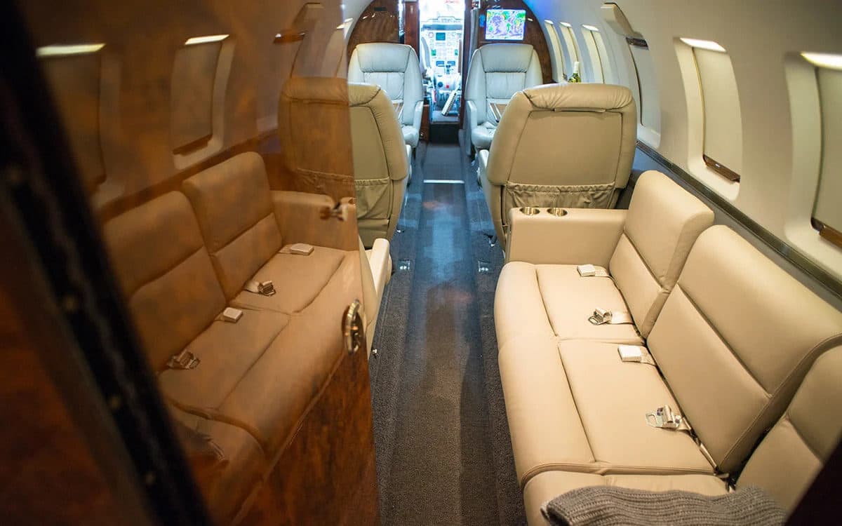 Hawker 800XP N989ST