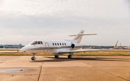 Hawker 800XP N989ST
